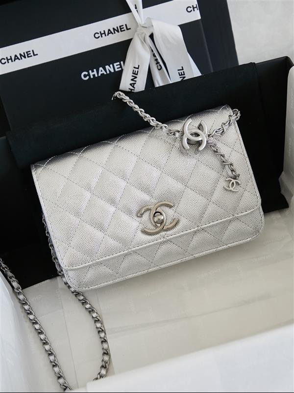 2026127205129878 560